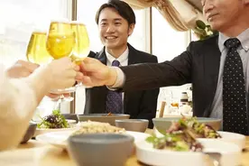 请领导吃饭他说“今天没空”，高情商这样说！图片