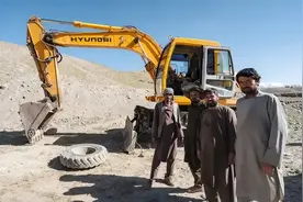 阿富汗塔利班把公路修到了中国家门口！能否打通，就差中国点头了图片