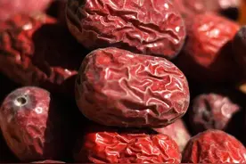 买红枣，遇到这3种，再便宜也别买！教你挑选技巧，个个饱满香甜图片