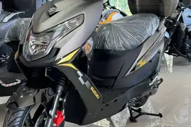 23款铃木UY和24款铃木UE，你觉得哪个更好图片