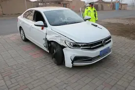 “我喝酒了，没开车”！大武口一女喝半斤白酒醉驾撞车后狡辩图片
