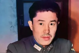 郑洞国是被手下官兵挟持后，被迫投降的，他为什么还能算起义？图片