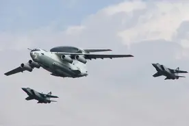 血亏，俄罗斯A-50U预警机被乌克兰击落，是被俄军导弹打下来的？图片