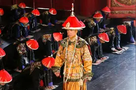 清朝宫廷里是如何请安的？影视中的“万岁、老佛爷吉祥”真的对吗图片