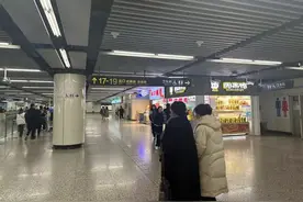 急煞！坐地铁遭遇如厕难？实测沪上轨交站点厕所配置，最便利线路是…图片