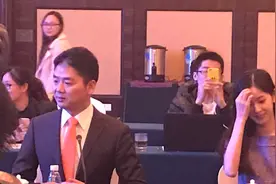 “奶茶”章泽天的真面目，终于藏不住了图片