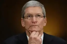 库克可能也没料到，iPhone15Pro Max售价大跳水，1TB版下跌2000元图片