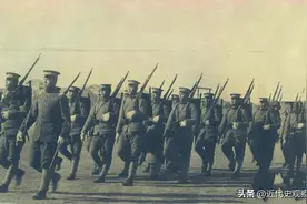不要再叫国军了，解放战争我军称呼国民党部队是蒋军，而非国军！图片