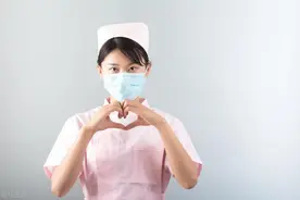 纠结要不要做近视手术？不如问问眼科医生怎么说图片