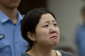 "我再生一个补偿你！”，女子睡觉被2岁儿子吵醒，用塑料袋勒死后，搂着女儿继续睡觉…图片