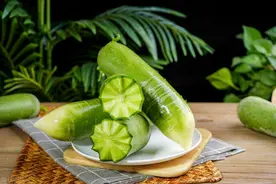 为什么要“冬吃萝卜，夏吃姜”？图片