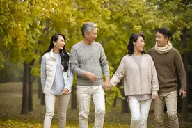 宁愿烂在肚子里，也别将子女的这5件事往外说！图片