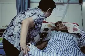 妈，你再不走，我们就都走了！图片