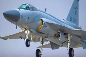 先别急高兴，中国“枭龙”战斗机被土耳其看中，其实不是好事？图片