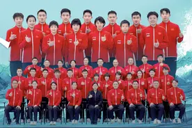 中国跳水队又一位天才横空出世！13岁参加世锦赛，搭档张家齐冲冠图片