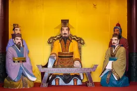 古代皇上的饮食之谜：皇帝一餐只尝两口，背后的故事你知道吗？图片