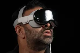 苹果 Vision Pro 的首发评测来了！看看上头的他们怎么说图片