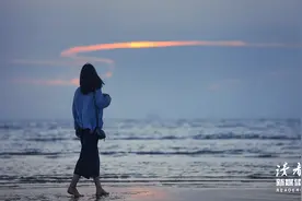 最好的修养，是明知不问图片