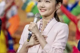 2024年春晚，龙洋誉为董卿接班人，她到底怎么做到的呢图片