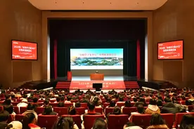 阜阳市委书记刘玉杰寄语广大学子：温暖开放的家乡呼唤你们， 拼搏奋进的阜阳成就你们图片