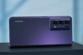 注意！荣耀手机将不支持华为账号登录的，有内容丢失风险图片