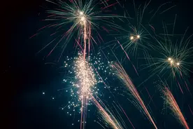 文案丨关于烟火的神仙文案图片