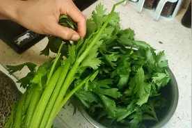 吃芹菜为什么不吃叶子？到底能不能吃？很多人不知道，看完涨知识图片