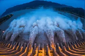 三峡大坝已淤积18亿吨泥沙，最终会有什么后果？图片