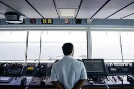 船离开朝鲜（117）船长向船员妥协，大厨对朝鲜姑娘想法多多图片