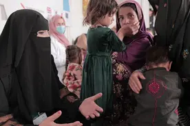 联合国：塔利班必须立即停止以着装规范为由任意逮捕拘留妇女女孩图片