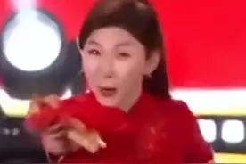格力年会员工合唱“我妈董明珠”图片