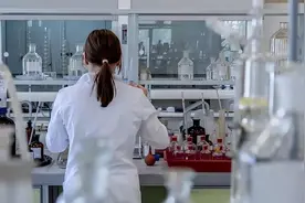 海军军医大学：福利待遇一流，录取分数意外低图片