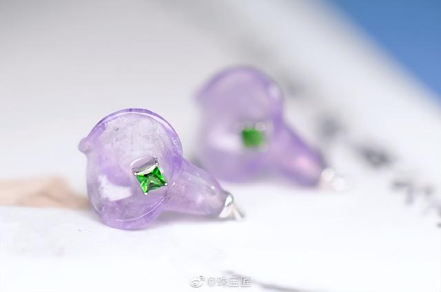黄胶花水晶 和 发晶 能量比较 黄胶花水晶和黄水晶的区别