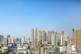 “龙币”“龙钞”首批兑换明日截止 赶紧“捡漏”图片