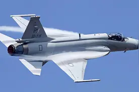 “枭龙VS猛龙”！巴基斯坦FC-1战斗机身上，能看出歼-10A未来出路图片