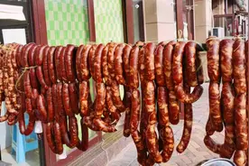 香肠晒干后，“熟着冻”还是“生着冻”好？很多人不懂，难怪难吃图片