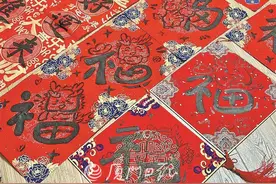春节临近，书法“出圈”！厦门市民上“春联体验课”为亲朋好友送祝福图片