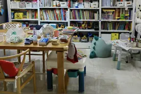 风靡一时的“大长桌”，为何逐渐跌下神坛?只因这5个问题太突出！图片