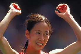 24年前，那个夺奥运金牌后，连国旗都找不到的王丽萍，现状如何？图片