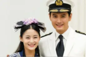 王雨：因为长得太帅，老婆倒追五年才得手，婚后两人的生活甜蜜图片