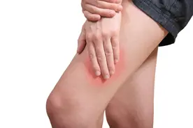 男子腿痛3个月，确诊胃癌！提醒：双腿出现这3个信号，最好查查图片