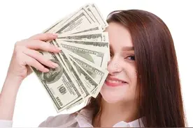 权力就等于金钱加美女，哪个人能把持得住？图片