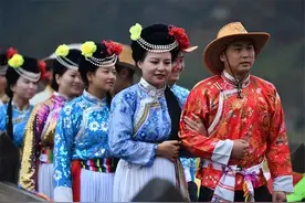 真实的“女儿国”——云南摩梭族：男不娶女不嫁，相互喜欢就走婚图片