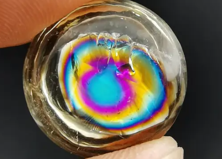 黄胶花水晶 和 发晶 能量比较 黄胶花水晶和黄水晶的区别