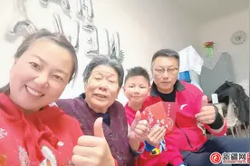 乌鲁木齐：“最美家庭”的温暖牵挂图片