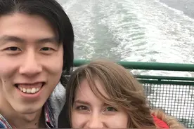 美国姑娘远嫁河北农村，结婚8年拿中国绿卡，第一件事就是办社保图片