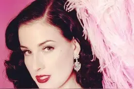 世界身价最高的脱衣舞娘，让男人痴迷女人陶醉，她究竟有何魅力？图片