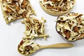 橘子皮不等于陈皮，别再用鲜橘子皮泡水喝，您喝的可能是农残！图片