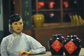 白珊23岁成名做了10年黄金女配，39岁生下独女，丈夫赠送全部财产图片
