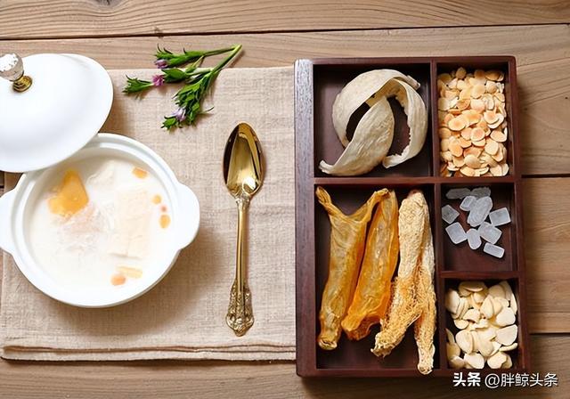 牛油果炖花胶 2026年牛油果炖花胶怎么做